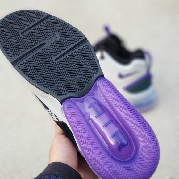 SOLD Nike Air Force 270 Men's Sneakers Size 11 - Picture 7 of 16